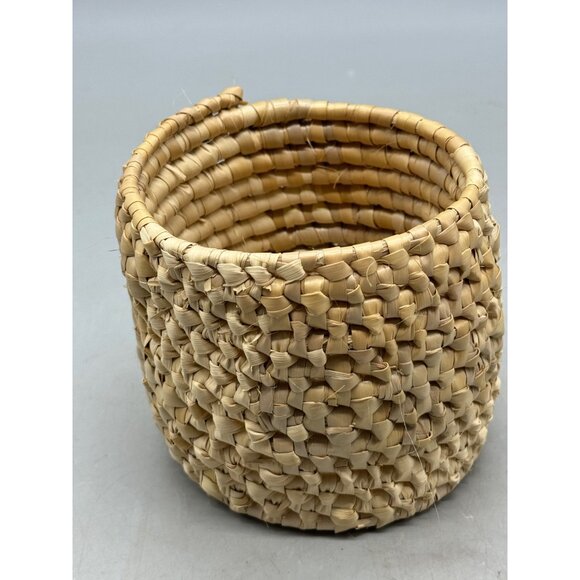 Handwoven Natural Straw Basket Planter 5"Hx4"D Used READ - Picture 4 of 5